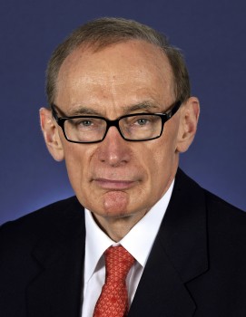 Australian-FM_Bob-Carr_portrait-271x350